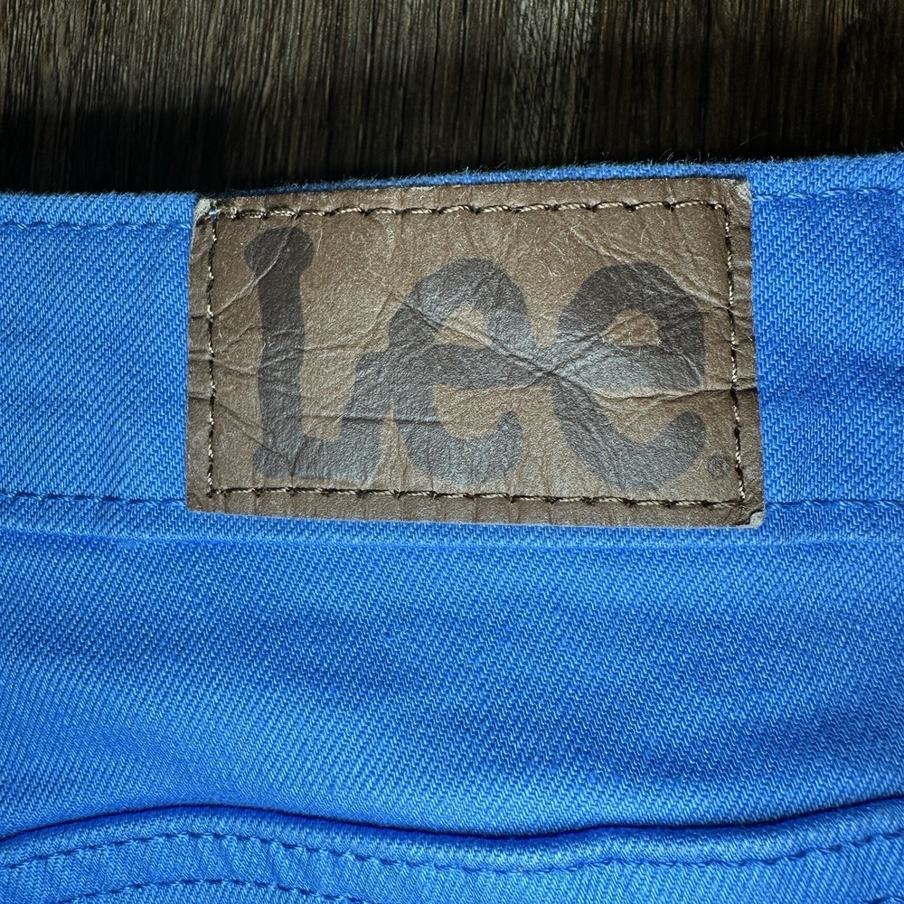 Lee Womens Bermuda Shorts 12 Medium Cornflower Blue Stretch Mid Rise Casual - Picture 8 of 11
